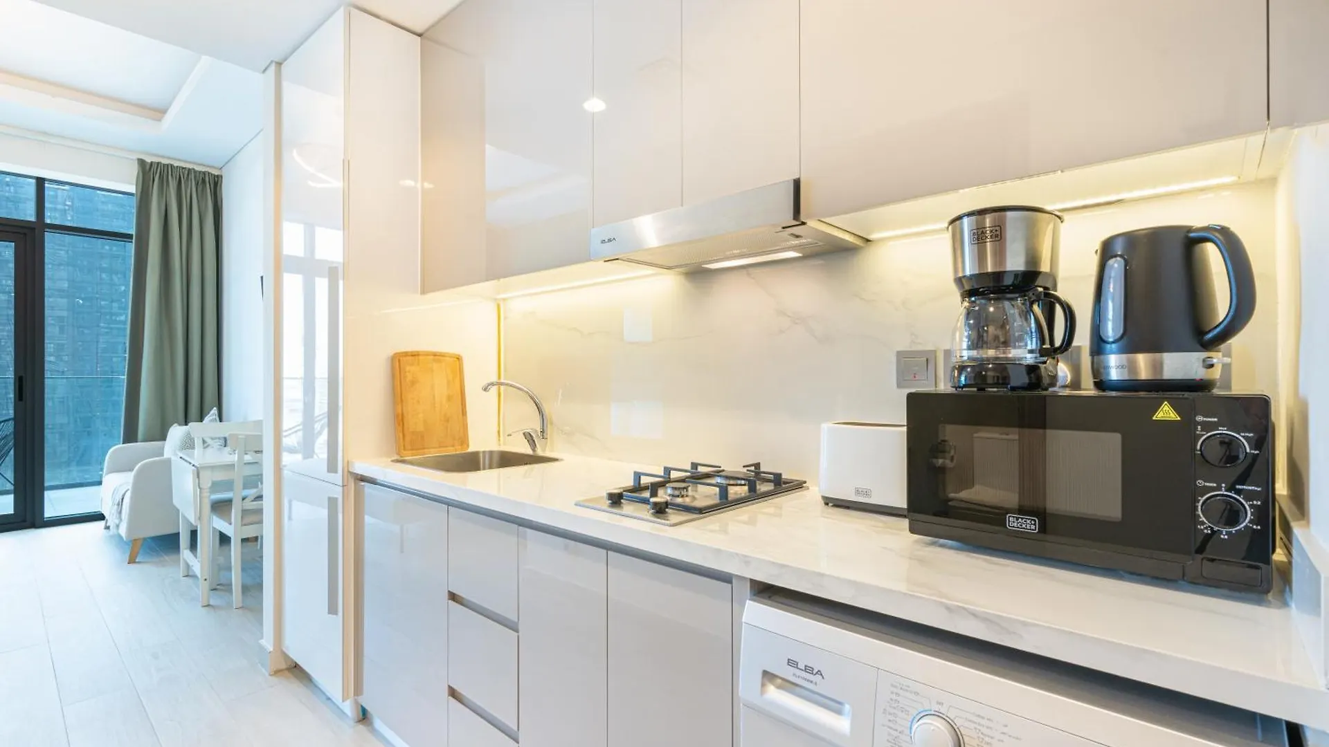 Modern Home Minutes Away From Downtown Dubai