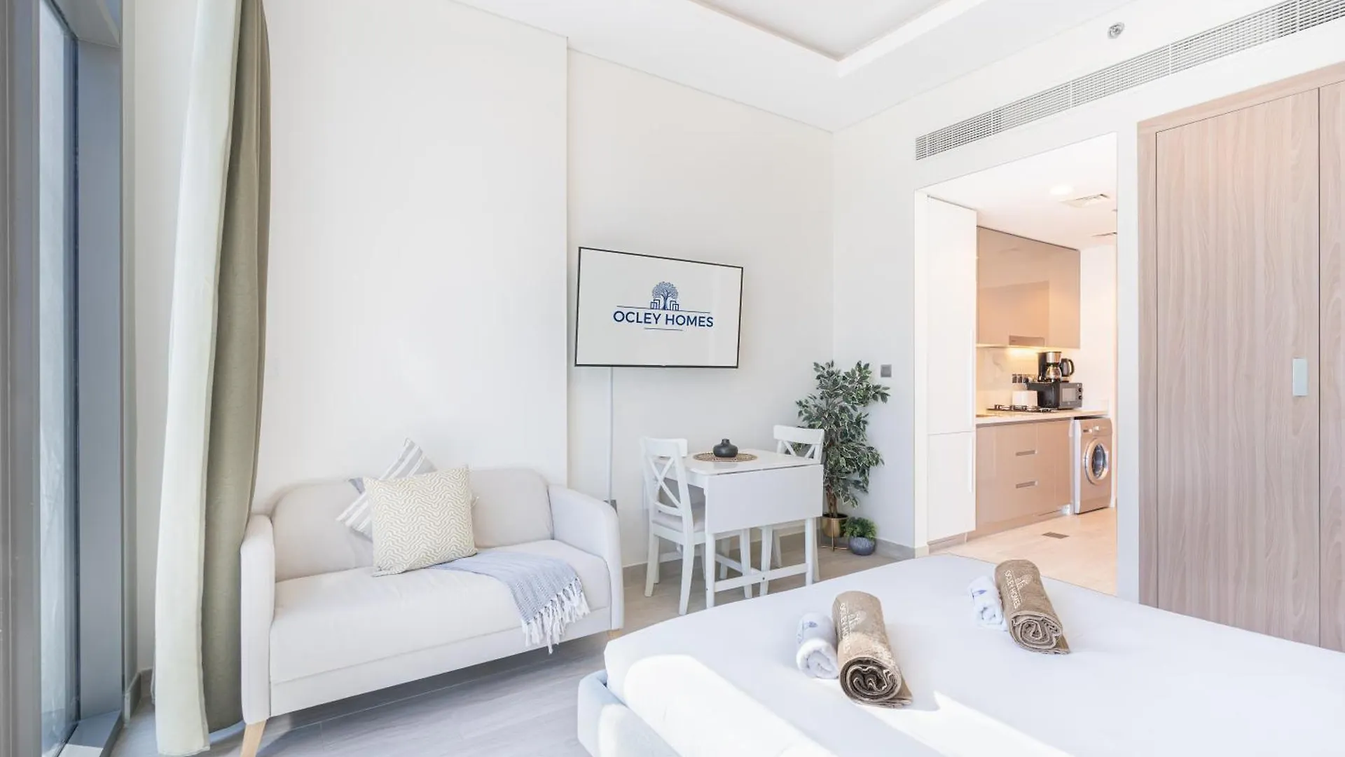 Modern Home Minutes Away From Downtown Dubai 0*,  United Arab Emirates